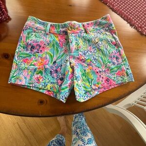 Lilly Pulitzer Pink and Green Shorts Vibrant Tropical Print 5”